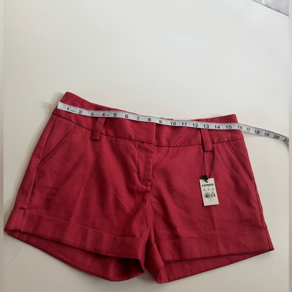 Express Midi Mid Rise Stretch Shorts en Color Teja - Talla 6 - NWT